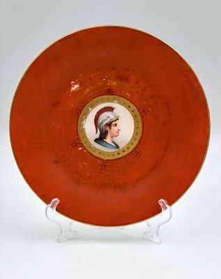 (П) Тарелка. "Богиня Афина" Франция. 1790-1800-е гг. Фарфор, роспись, деколь, золочение. Д. - 19 см
