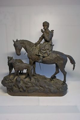 (П) [ТОП-ЛОТ] Грачев Василий Яковлевич (1831-1905); отливка - Фабрика художественной бронзы К.Ф. Верфеля Возвращение с охоты. Модель 1877 г. Конец 1870-х - 1880-е гг.