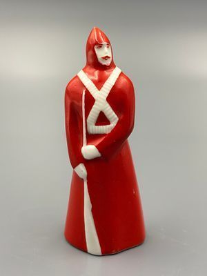 (П) Статуэтка «Красноармеец», Краснодарский завод «Чайка», 1960-90 гг. Фарфор, роспись Выс. 9,9 см