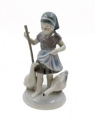 (П) Девочка с гусями. Metzler & Ortloff Porcelain. Германия, XX в. Фарфор, подглазурная ...