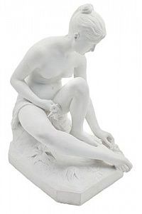 (П)* Эркюль Бенуа Люсьен (1846 - 1913) - Скульптура Флора. Конец XIX в. Бисквит 42 х 48,5 х 24 см