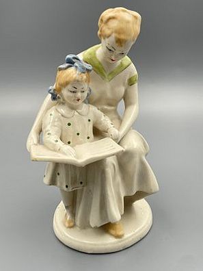 (П) Статуэтка «Первая буква», скульптор Коломиец И., Полонский ЗХК, 1956-72 гг.