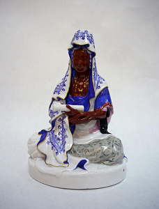 Данько Наталья Яковлевна (1892-1942) Скульптура по модели ИФЗ, Китайская фигура "Красное лицо" (богиня милосердия Гуань-инь), ГФЗ, 1930-е гг. 