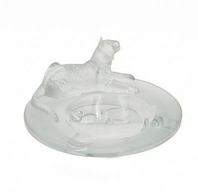 (П) Пепельница с лежащим тигром. Lalique. Стекло. Д - 22 см Скол уха.