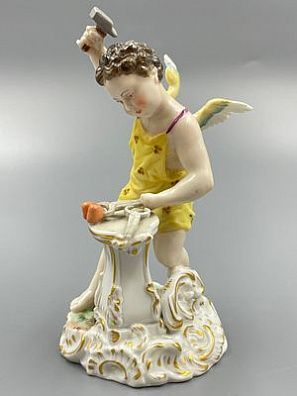 (П) Амур-кузнец. Немецкая фарфоровая мануфактура. Конец XIX в.