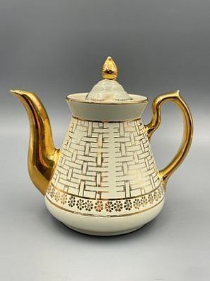 (П) Фарфоровый чайник, ЛФЗ, автор - Лепорская Анна Александровна (1900 - 1982). XX в.