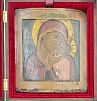 (П) Икона Богородица Корсунская. Вторая половина XVII в. Дерево, левкас, золочение. 30 х 26,5 см