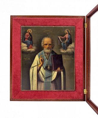 Центральная Россия, Саранский уезд (?) Икона «Святитель Николай Чудотворец» (Икона Николая II) 1880 —начало 1890-х гг. · Дерево, грунт, масло · 27,4 ×23,2 ×2,1 см Экспертное заключение: НИНЭ им. П.М. Третьякова