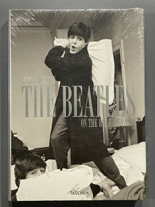 [Harry Benson. The Beatles] Гарри Бенсон. Битлз. Taschen, 2023. 272 с.