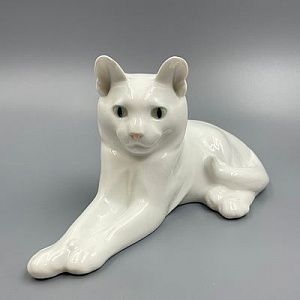 (П) Белая кошка. Датская королевская фарфоровая мануфактура. (Royal Copenhagen), Дания, 1950-е годы.