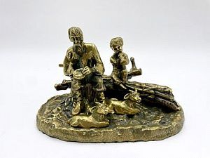 (П) Скульптурная композиция "Пастухи на привале". Начало XX в. Литье, бронза. 13 х 21 х 16 см ...