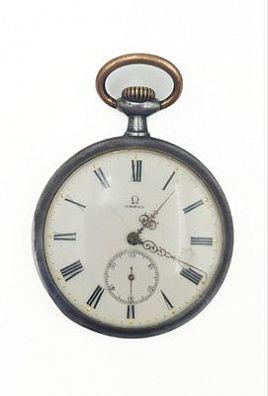 (П) Часы карманные Omega. Начало ХХ в. Диаметр - 5 см В рабочем состоянии.