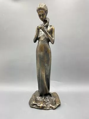 (П) Паола Трубецкой (1866—1938 гг) - Статуэтка "Девушка с косой", первая треть ХХ в. 44 х 15 см ...